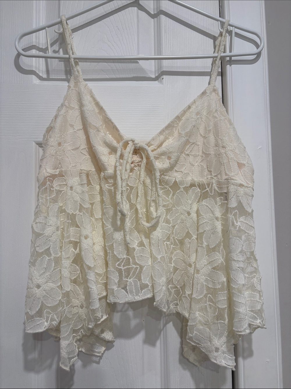 Kimchi Blue Cream Floral Lace Tie-Front Tank
